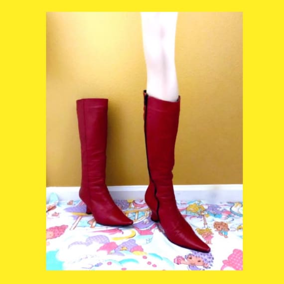 Sz. 9 3/4” footbed 60s Red Pointy High Gogo Leathe