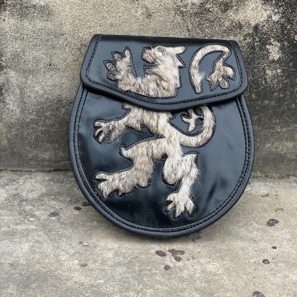 Men's Scottish Rabbit Fur Rampant Lion Black Leather Kilt Sporran With Chain Belt