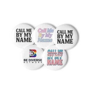 Set of pin buttons