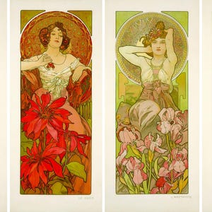Könnte beinhalten: Vier Jugendstil-Drucke mit Frauen und Blumenmotiven. Jeder Druck hat eine andere Farbpalette: Gelb, Rot, Rosa und Grün. Die Frauen sind in dekorativen Rahmen mit floralen und geometrischen Mustern dargestellt.
