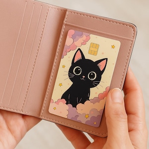 Cover per carta di credito con gatto nero kawaii – Adesivo per carte di debito con simpatici cartoni animati – Cover in stile anime – Decorazione fai da te per portafoglio – Regalo per amanti dei gatti