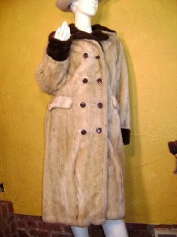 Vintage Faux Fur Two Tone 60s 70s Long Swing Coat… - image 4