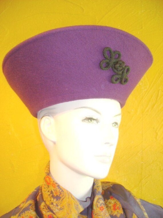 Vintage Fantastic Purple Wool TOQUE Big Opera Cost