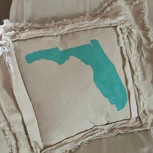 Florida State Outline Decorative Pillow Cover – Shabby Chic Home Decor, Florida Throw Pillow, State Pride Cushion