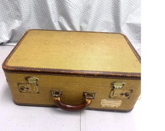 Maleta vintage de tweed de 45 cm (18") con ribete de cuero marrón claro. Equipaje de viaje con decoración retro.