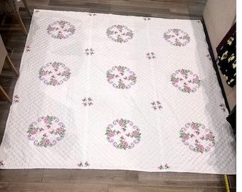 Vintage Handmade Cross Stitch Floral Quilt Cottagecore Pink Roses Full Queen