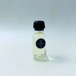 Eau de toilette Eau de toilette EDT de Givenchy 4 ml .15 fl oz parfum parfum parfum miniature mini sans boîte