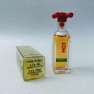Benetton Hot EDT 5ml .19 fl oz perfume fragrance parfum miniature mini