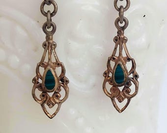 Pendientes colgantes de filigrana con forma de lágrima de malaquita y plata de ley vintage.