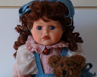 Vintage Porcelain Doll "Laura" The Boyds Ltd. Yesterday's Child Doll Collection 16"