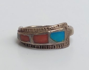 Anillo Zuni vintage de los nativos americanos con incrustaciones de turquesa y coral, talla 6.5.