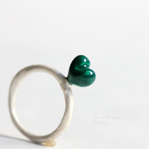 Emerald Heart Ring Organic Love White Sterling Silver T12