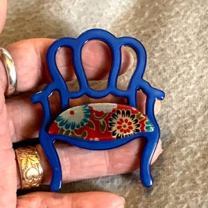 Retro Large Acrylic Brooch Pin Blue Red Whimsical Cushion 80&#39;s Core