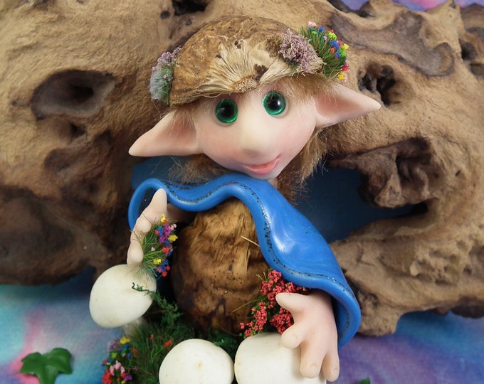 Loam Piksie 'Klaritty' 4" Beetal Pod Art Doll OOAK Sculpt by Artist Ann Galvin Pixie Elfling