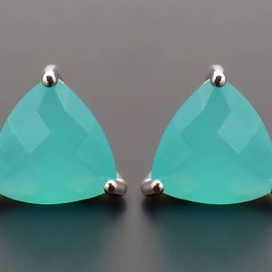 2 Triangle Mint Turquoise Crystal Glass Pendant / Connector, 14mm, Silver Plated over Brass Prong Setting. [T1070225]