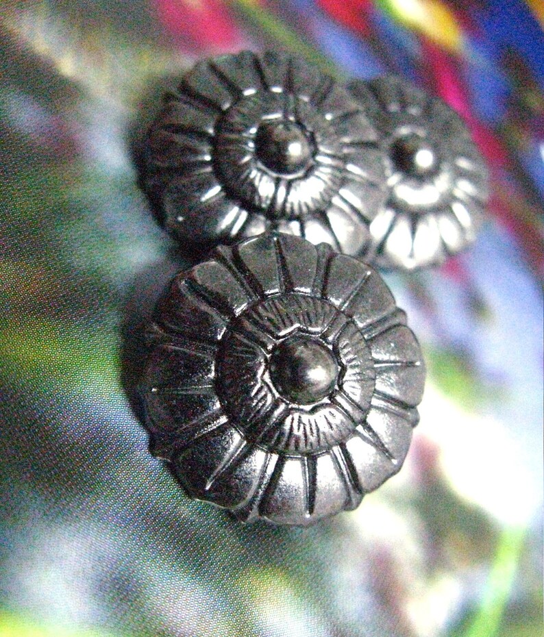 Metal Buttons Octagon Flower Metal Buttons , Shiny Gunmetal Color , Shank , 0.79 inch , 10 pcs image 2