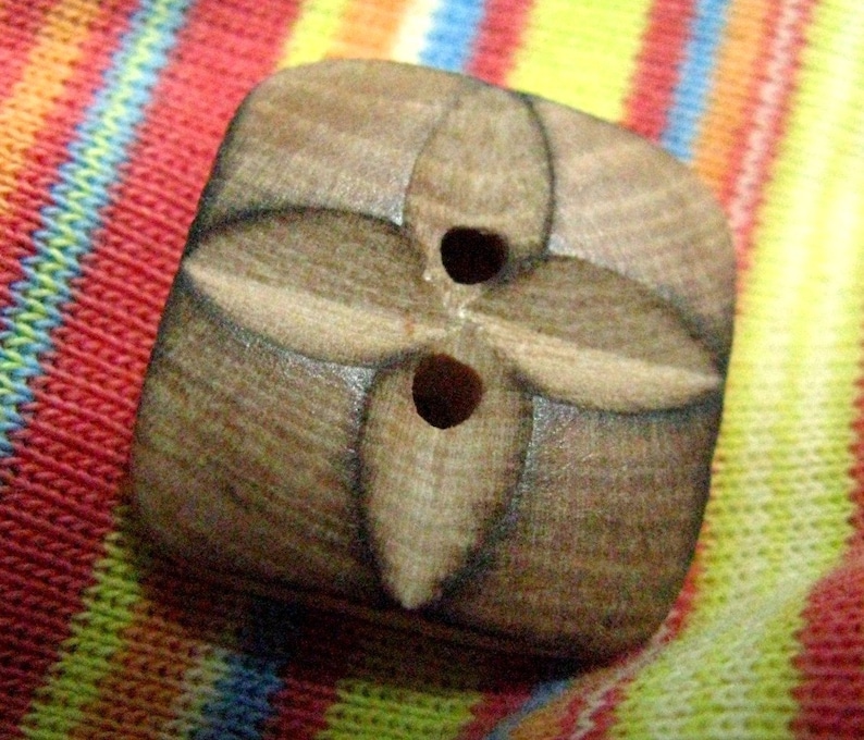 Wood Buttons 10 pieces of Original Wood Burned Edge Deep Carving Flower Buttons, 0.63 inch image 2