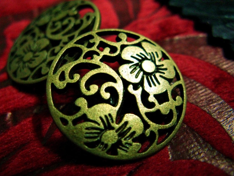 Metal Buttons Flower Vine Metal Buttons , Antiqued Brass Color , Openwork , Shank , 1 inch , 10 pcs image 1