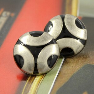 Metal Buttons - Gunmetal Three Arcs Metal Buttons , Black Enamel , Shank , 0.71 inch , 10 pcs