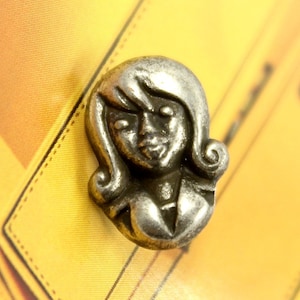 Metal Buttons - Girl Metal Buttons , Antique Silver Color , Shank , 0.59 inch , 6 pcs