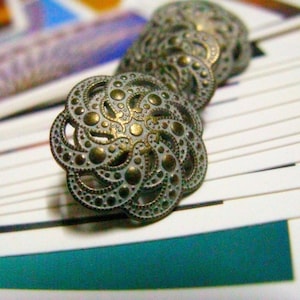 Metal Buttons - Paisley Flower Metal Buttons , Brass Patina Color , Openwork , Shank , 0.71 inch , 10 pcs