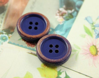 Wooden Buttons - 10 pieces of Retro Brushed Effect Violet Blue Wood Buttons. 0.83 inch