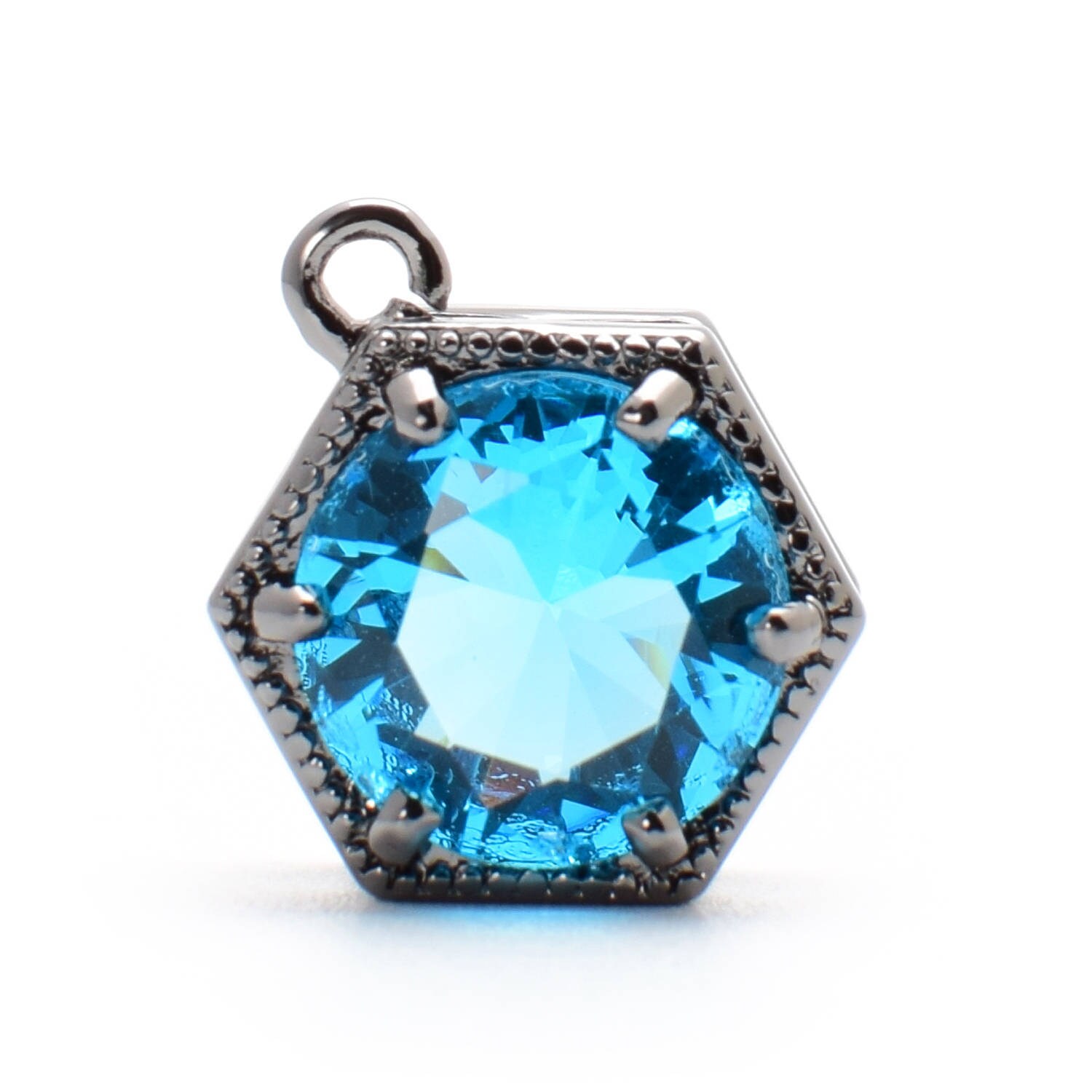 新作人気モデル Light Hexagonal Bold 2 Blue 15mm Pendant, Glass Crystal その他