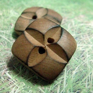 Wood Buttons - 10 pieces of Original Wood Burned Edge Deep Carving Flower Buttons, 0.63 inch