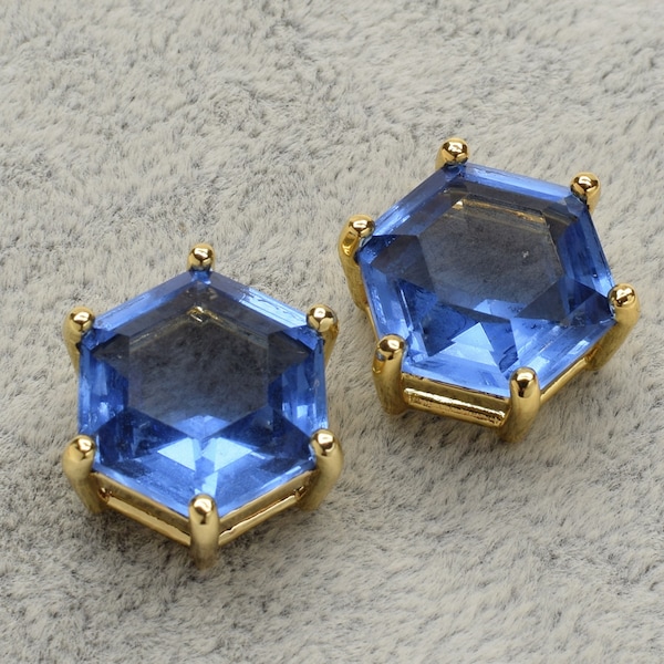 2 Hexagonal Light Tanzanite Crystal Glass Pendant / Connector, 18mm, Gold Plated over Brass Prong Setting. [A0020059]