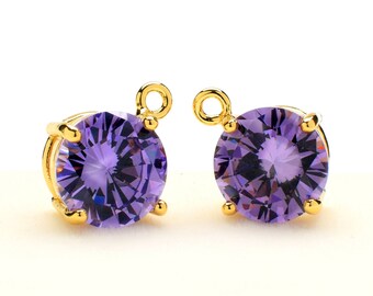 2 Zircon Violet pendentif rond, 12mm, en plaqué or serti griffes. [R0260391]