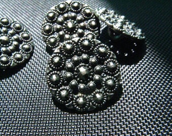 Metal Buttons - 10 Pieces Meticulous Gothic Gorgeous Open Work Beaded Effect Gunmetal Buttons. 0.59 inch.