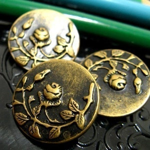 Metal Buttons - Rose Vine Metal Buttons , Antique Brass Color , Shank , 0.78 inch , 10 pcs