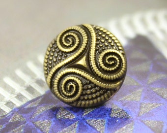 Metal Buttons - Celtic Triple Spiral Metal Buttons , Antique Brass Color , Shank , 0.43 inch , 10 pcs