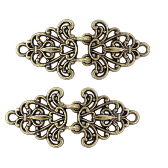 アンティークブラス トライアングル フィリグリー 型の 手縫い マント