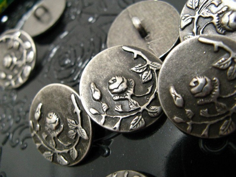 Metal Buttons Rose Vine Metal Buttons , Gunmetal Color , Shank , 0.71 inch , 10 pcs image 4