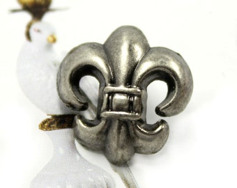 Metal Buttons - Fleur-De-Lis Metal Buttons , Gray Silver Color , Shank , 0.67 inch , 10 pcs