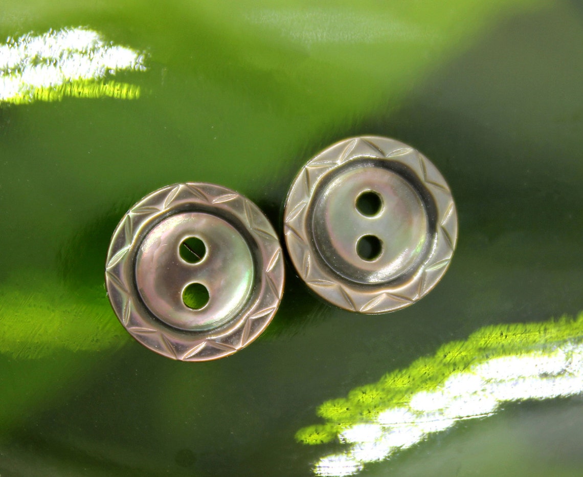 Shell Buttons - Zig-zag Carving Black Mother of Pearl Buttons, 0.43 ...