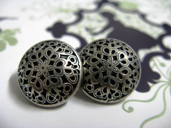 Set 10 Floret Surface Gray Silver Domed Buttons.self Shank. 0.59 Inch 