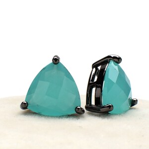 2 Triangle Mint Turquoise Crystal Glass Pendant / Connector, 14mm, Black Color Plated over Brass Prong Setting. [T2070247]