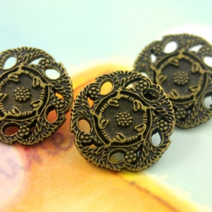 Metal Buttons - Flower Vine Metal Buttons , Antiqued Brass Color , Openwork , Shank , 0.75 inch , 10 pcs
