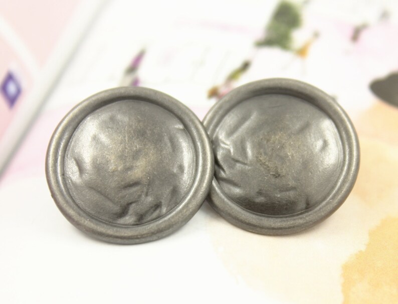 Gray Silver Color Shank Metal Buttons Domed Hammered Surface Metal Buttons 10 pcs 0.79 inch