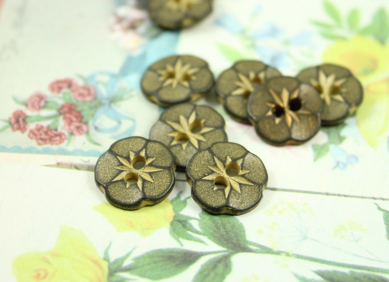 Metal Buttons Flower Metal Buttons , Gunmetal Yellow Color , 2 Holes , 0.51 inch , 10 pcs image 2