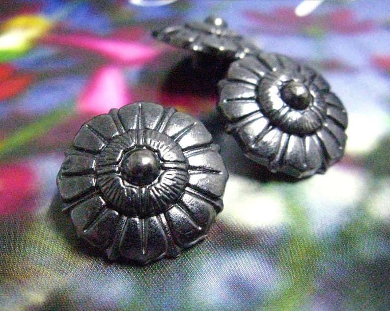 Metal Buttons Octagon Flower Metal Buttons , Shiny Gunmetal Color , Shank , 0.79 inch , 10 pcs image 1