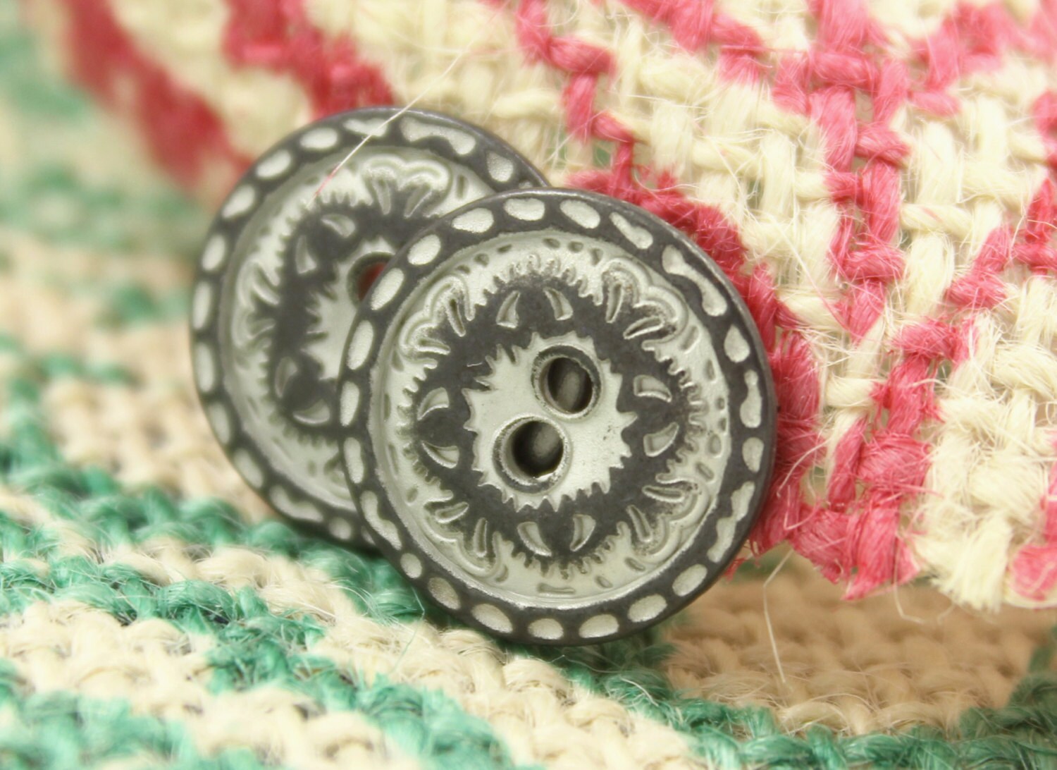 Metal Buttons - Flower Engraving Metal Buttons , Gunmetal White Color ...