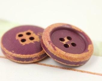 Wooden Buttons - 10 pieces of Retro Brushed Effect Purple Wood Buttons. 0.83 inch