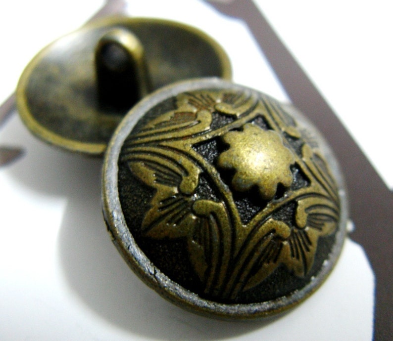 Metal Buttons Damascus Flower Metal Buttons , Antique Brass Color , Shank , 0.83 inch , 10 pcs image 4