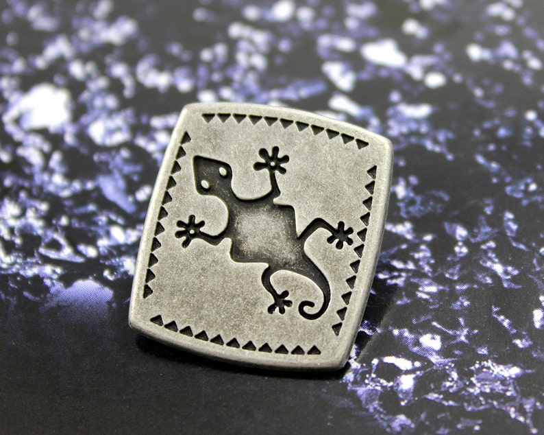 Metal Buttons - Gecko Rectangle Antique Silver Metal Shank Buttons - 0. ...