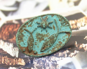 6 Fishes and Sun Patina Oval Green Rust Metal Shank Buttons - 0.71 inch