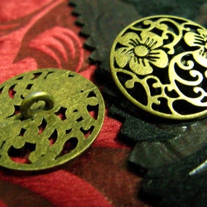 Metal Buttons Flower Vine Metal Buttons , Antiqued Brass Color , Openwork , Shank , 1 inch , 10 pcs image 4