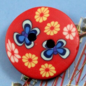 Red Plastic Buttons with Floret and butterflies Pattern, 0.71 inch (10 in a set)
